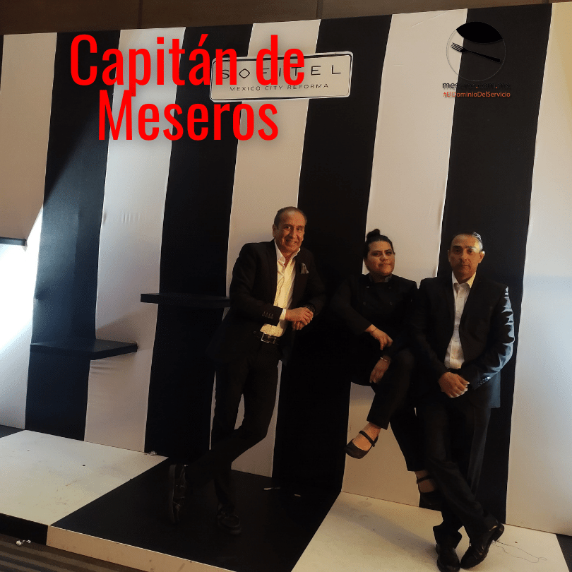 Capitan de meseros y jefe de barra