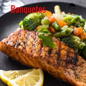 Salmon con legumbres mixtas para Banquetes a domicilio Tienda de meseros